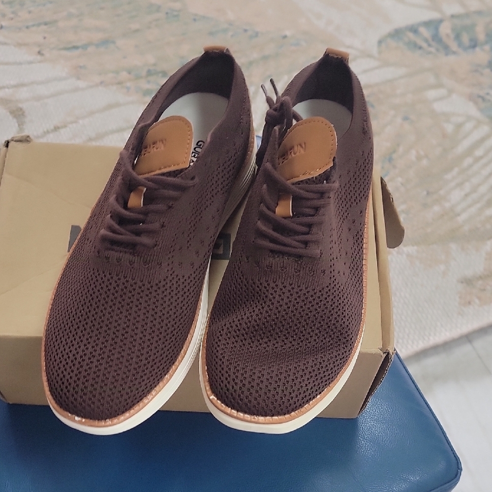 Elegant Brown Knit Men's Sneakers - Picture 6 of 6